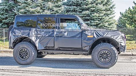 2022 Ford Bronco Raptor Or Warthog Spy Shots Baja Blitzing Bronco