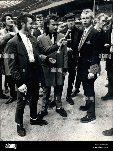 Teddy Boys Revival Hi Res Stock Photography And Images Alamy