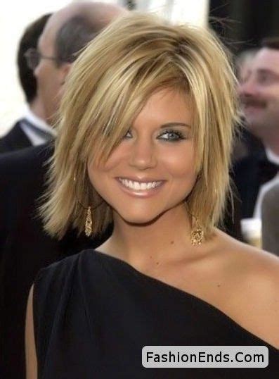 All the same, choose the wispy bangs that reach your eyebrows. 14 Fabulous Short Hairstyles for Women Over 40 - Pretty ...