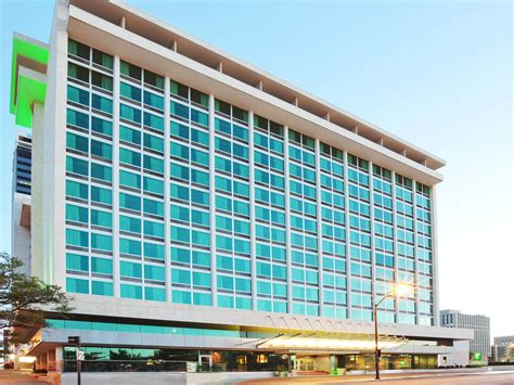 Kid-Friendly Hotels in Tulsa, OK near Bok Center | Holiday Inn Tulsa