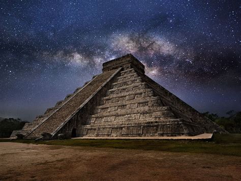 Chichen Itza At Night Piramides Mexico Edificios Famosos Piramides