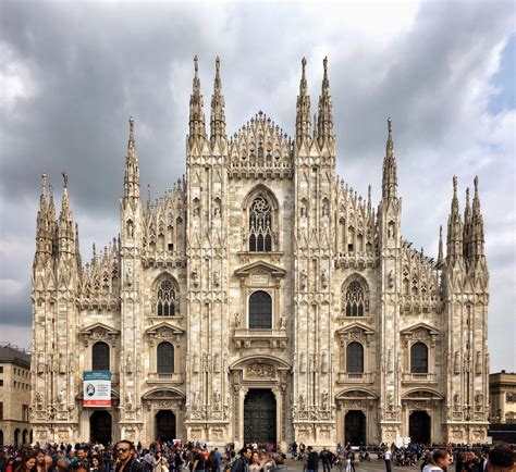 Duomo di Milano | Accidentally Wes Anderson