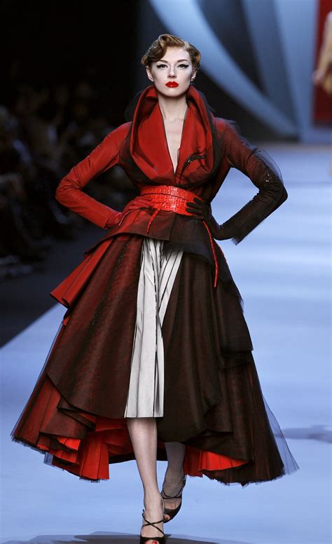 John Galliano Takes Dior To The 50s For Spring 2011 Couture Dior