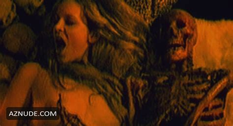 Sheri Moon Zombie Nude Aznude