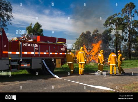 Cfa Country Fire Authority Controlled Burn Off Stock Photo Alamy