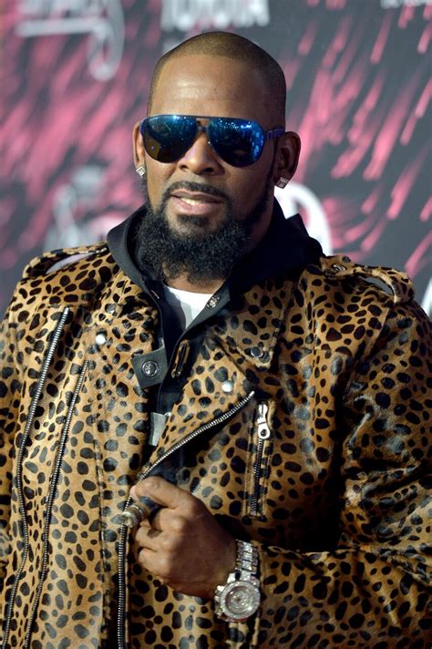 Old Video Of R Kelly Debunks Lawyers Claim He Did Not Know Aaliyahs Age When They Got Married