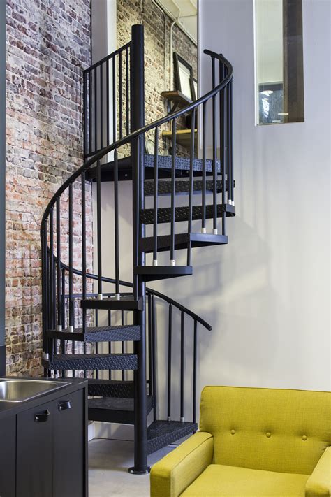 10 Metal Spiral Stair Case