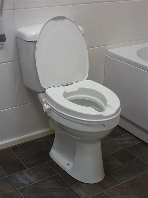 Raised Toilet Seats With Lid Townfield Mobility