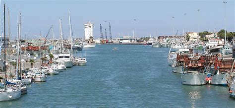 Sunny and a gentle breeze. Port of Pescara - Wikipedia