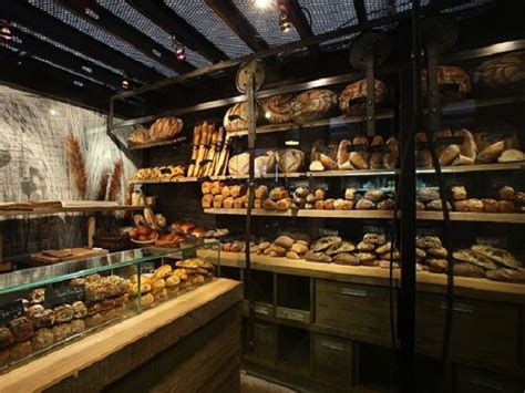 Desain Interior Toko Kue & Roti, Inspirasi Desain untuk Manjakan para