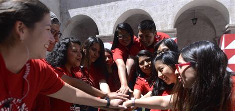 Generación Bicentenario Jóvenes Se Unen A Voluntariado Para Construir