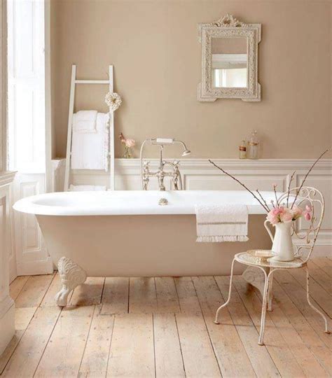 Update your bathroom with some beautiful vintage, shabby chic, rustic and ornate french inspired bathroom accessories. 25 Stunning Shabby Chic Bathroom Design Inspiration