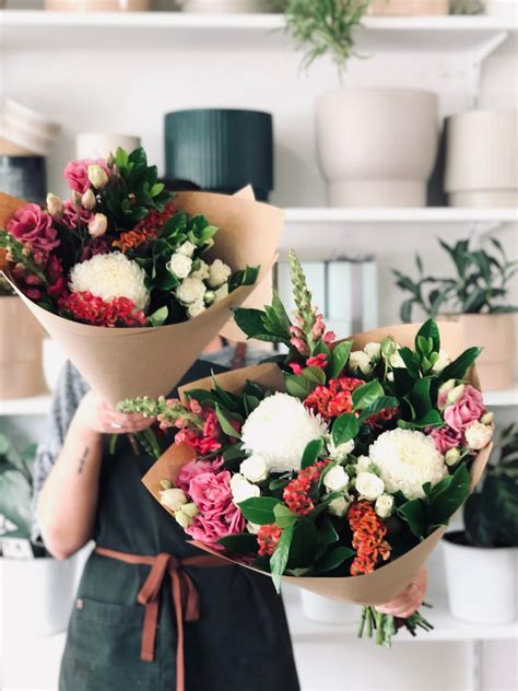 Send flowers same day across canada with canada flowers, canada's national florist. Flower Delivery Brisbane - Carles Pen