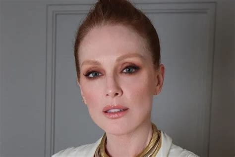 “wowed Everyone With Her Fantastic Look” Julianne Moore At 61 Impressed Her Fans With Her