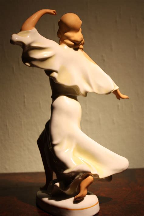 A Fine Vintage 1930 S Porcelain Sculpture Of A Dancing Girl