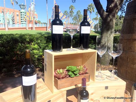 This will run through fall 2020. NEWS: The 2020 Walt Disney World Swan and Dolphin Food and ...