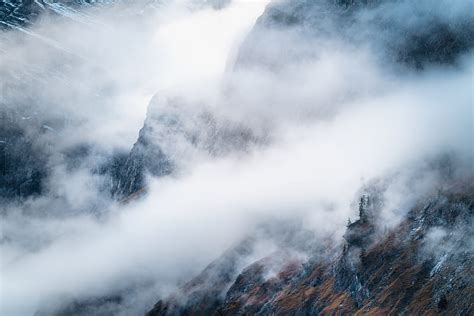 Mountain Surrounded With Fogs Hd Wallpaper Peakpx