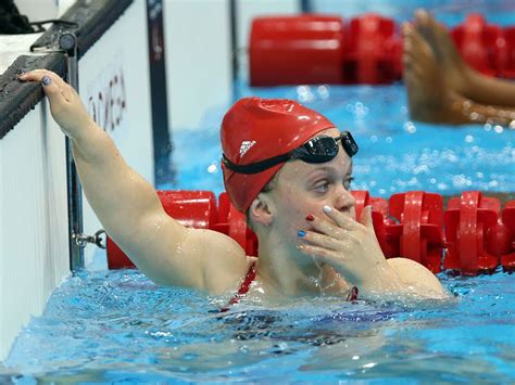 Ellie Simmonds Claims Paralympicgbs Second Gold Medal In The Swimming The Independent The