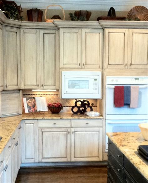 Antiquing Kitchen Cabinets With Chalk Paint Lindseybrock