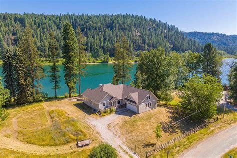 Cusick, Pend Oreille County, WA Lakefront Property, Waterfront Property