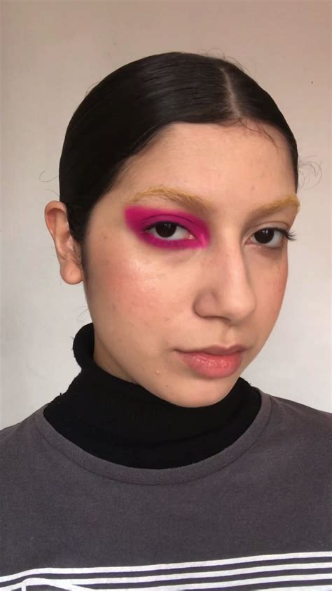 Delineado Gráfico Rosa Pink Maquiagem Criativa Tutoriais De