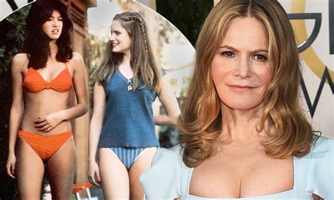 Időszak Forrás átok Jennifer Jason Leigh Bikini Csatorna Nyakkendő Gazdasági