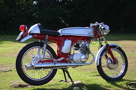 Honda also produced a single cylinder version starting in 1970 that is known as the honda cb125s. Honda SS125 - Classic Motorbikes