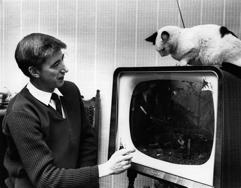 More Than 9000 Britons Still Use Black And White Tv Sets Nearly 50