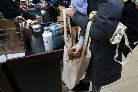 Backlash Grows Against Reusable Grocery Bags As Virus Spreads The Boston Globe