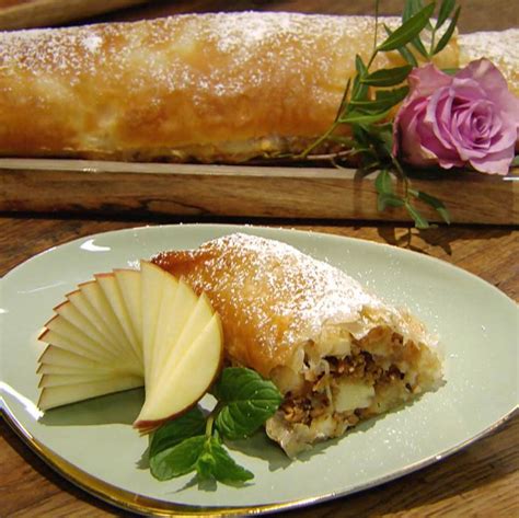 Apfelstrudel mit Zimt Für jeden Tag Kochshow ESSEN UND TRINKEN