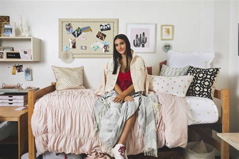 Sophia Umanksy Kyle Richards Decorated A Retro Glam Dorm Room