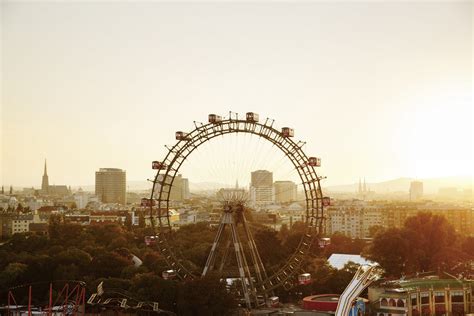 Viennas Giant Ferris Wheel Turns Again Llq Lifestyle
