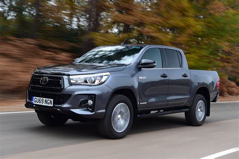 Toyota Hilux Pickup 2015 Pictures Carbuyer