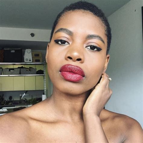 Stunning Pics That Put The Whole People With Full Lips Can T Wear Red Lipstick Debate To
