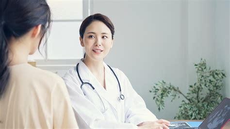 女性医師のキャリアプラン、働き方、転職事情について解説｜mrt