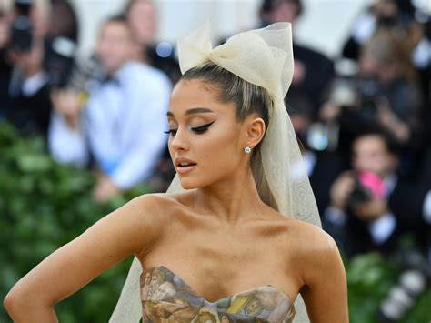 Последние твиты от ariana grande (@arianagrande). Ariana Grande 'says her depression and anxiety have been ...