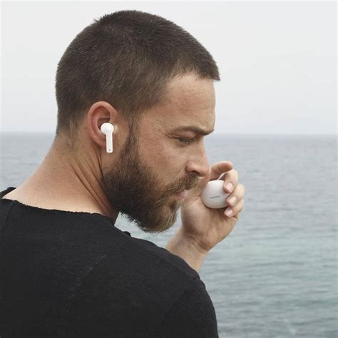 Die huawei freebuds 4i mit aktiver geräuschunterdrückung für kristallklaren klang, langer akkulaufzeit und schnellem laden. HUAWEI Freebuds 4i True Wireless... - Huawei Mobile Cyprus ...