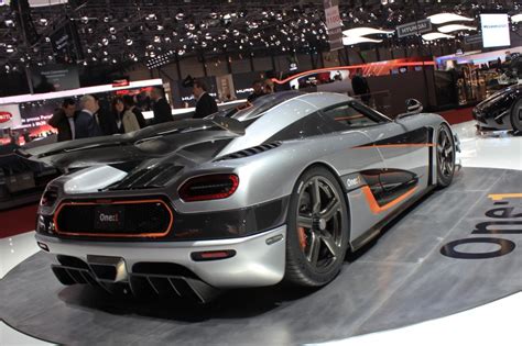 Hear The Koenigsegg One1s 1340 Hp Engine Start Up And Rev Video