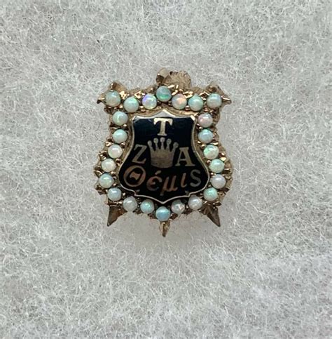 Pin On Fraternity And Sorority Badges