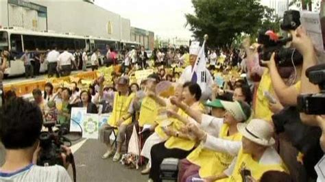 Korean Comfort Women Reject Japan Apology