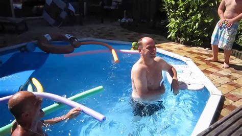 Zwembad Plezier In Almereop Een Mooie Zaterdag In Mei 2012 Youtube