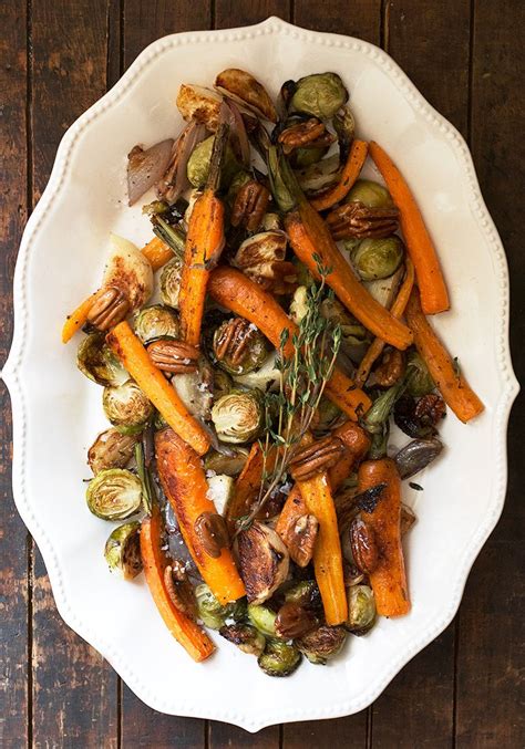 See more ideas about vegetable side dishes, vegetable recipes, recipes. Maple Roasted Vegetables with Maple Candied Pecans - an ...