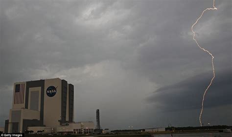 Lucky Its Not Launch Day Giant Cloud Capes Canaveral As Lightning
