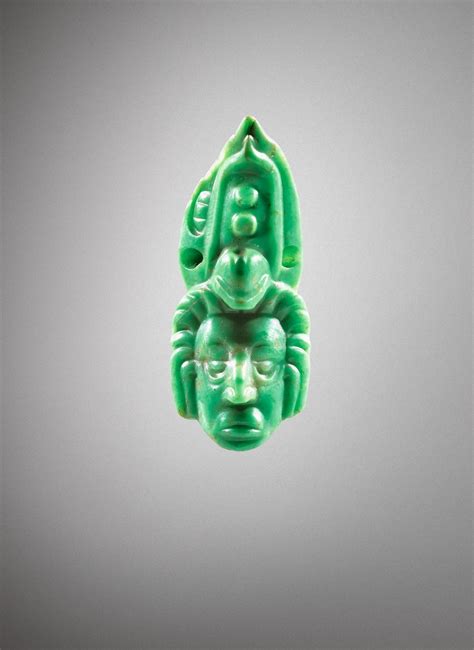 Pendentif En Jade Du Dieu Maïs Culture Maya Classique Récent 550 950