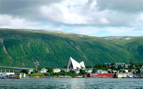 reasons-to-visit-norway,-the-happiest-country-cool-places-to-visit,-visit-norway,-norway