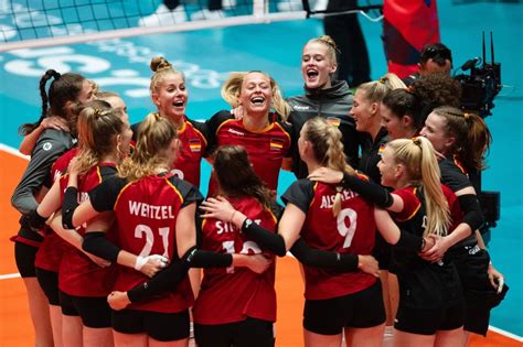 Deutsche Volleyballerinnen Siegen Zum Auftakt Der Heim Em
