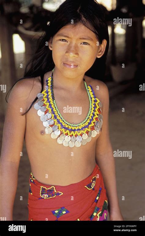 Panama National Park Of Chagres Indian Embera Stock Photo Alamy