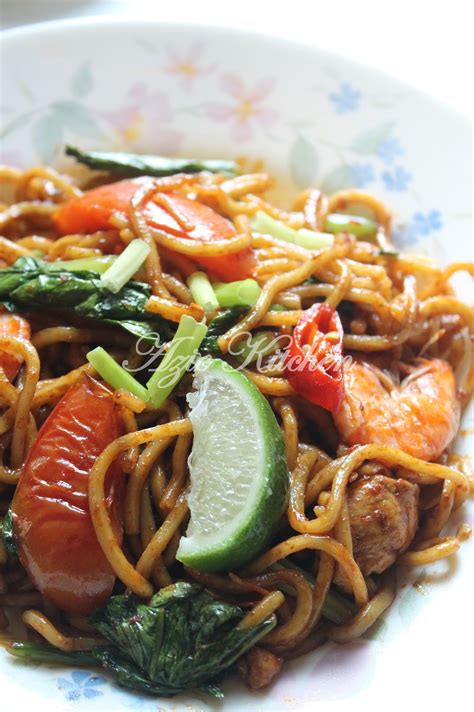 Berikut kami kongsikan resipi bihun goreng simple serta sedap. Ohhh Sedap Nyer Mee Goreng - Azie Kitchen