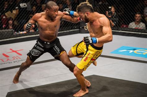 This class is in a different timezone. Evolve Mixed Martial Arts Singapore - UFC