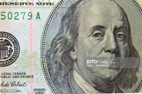 New 100 Dollar Bill Front Fotografías E Imágenes De Stock Getty Images